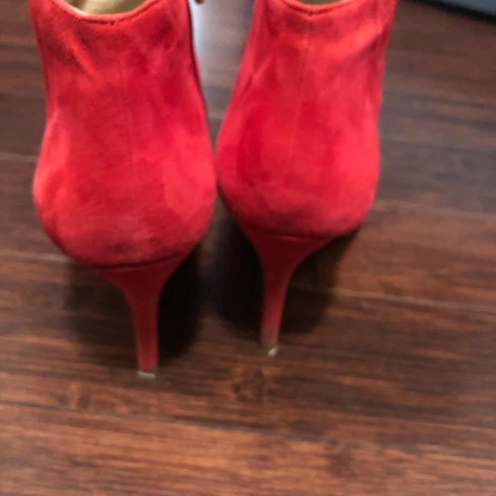 Louise et cie red suade booties with gold details - Picture 5 of 8